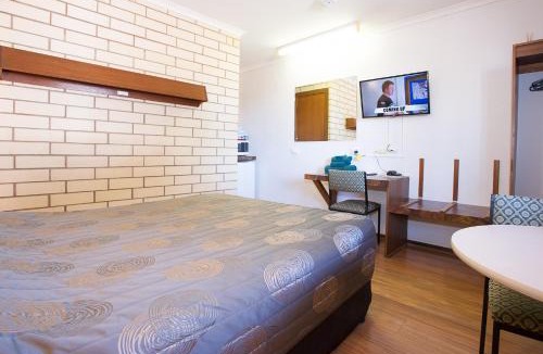 Davenport Hotel | Augusta Budget Motel