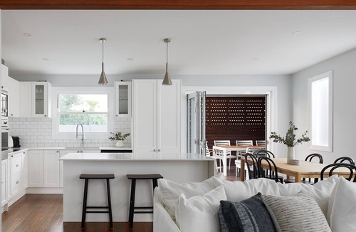 The Junction House | Austin Cottage - Pet friendly holiday house in Newcastle