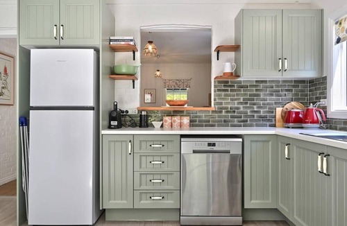 Orange East House | Autumn Leaf Cottage - Close to CBD, Heritage Charm
