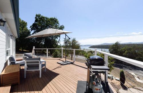 Lanena House | Autumn Views | Tamar River Retreat