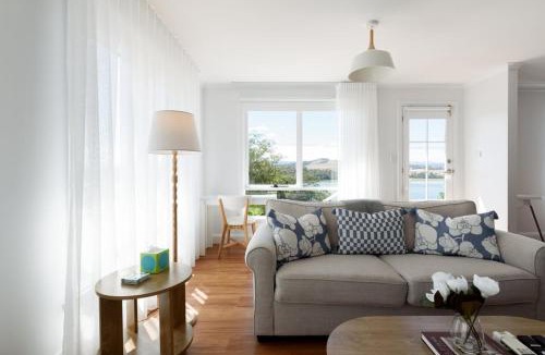 Lanena House | Autumn Views | Tamar River Retreat