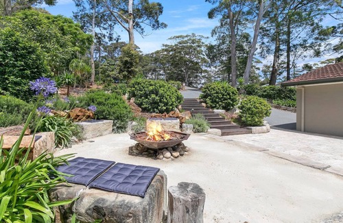 Avoca Beach House | AVOCA COAST HOUSE | Pool , WIFI | Accom Holidays
