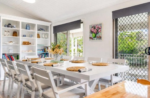 Avoca Beach House | Avoca Sands Family and Pet Friendly Beach House
