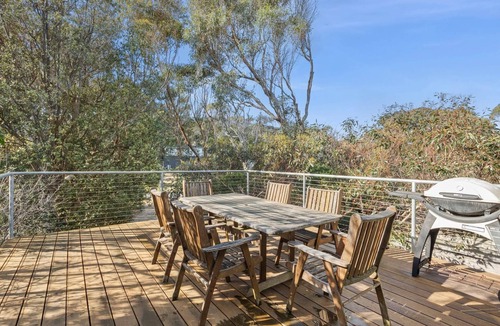 Moggs Creek House | Awel -Y- Mor - Pet friendly beach retreat