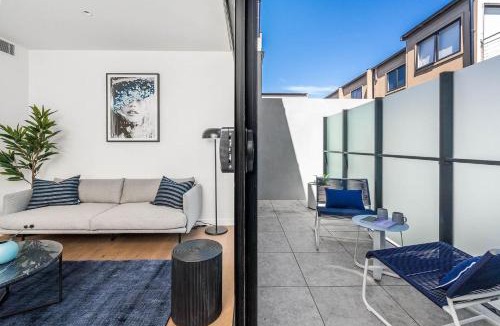 Glen Iris Apartment | Axel Apartments 102 The Parkin