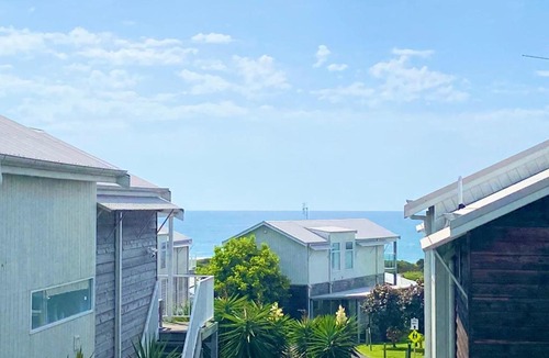 Caves Beach Villa | Azure Tides at Caves Beach Villas