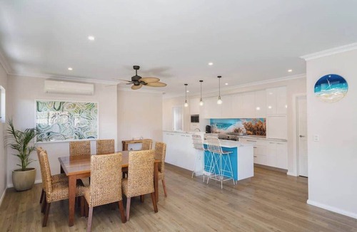 Eagle Bay House | Azzure Family Getaway—Close to Central Dunsborough