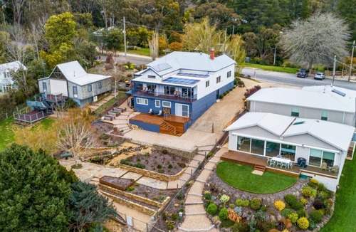 Daylesford Apartment | Balconies Lakeside Studio 1