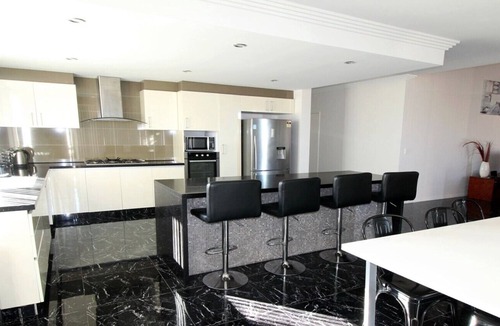 Jurien Bay House | Balkana: 4 BR, 2 BA House in Jurien Bay, Sleeps 10