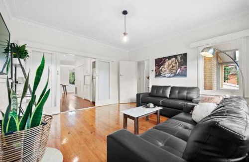 Redan House | Ballarat Central, Family or Work, Big Yard, Sleeps 6