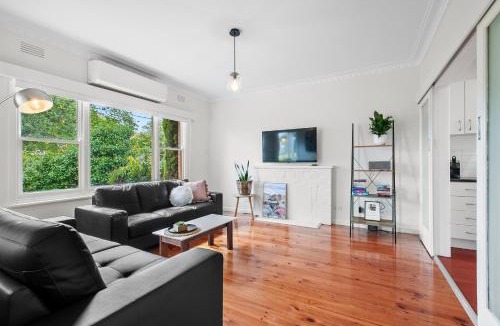 Redan House | Ballarat Central, Family or Work, Big Yard, Sleeps 6