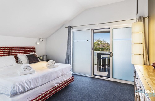 Mosman House | Balmoral Beach Bliss - Executive Accommodation