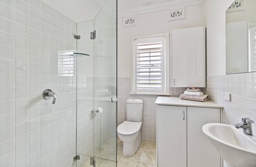 Mosman Apartment | Balmoral Mediterranean (100m from beach)