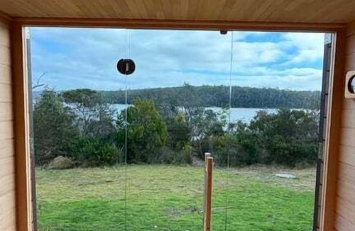 Akaroa House | Bambara | Luxury Beachfront Escape Private Path