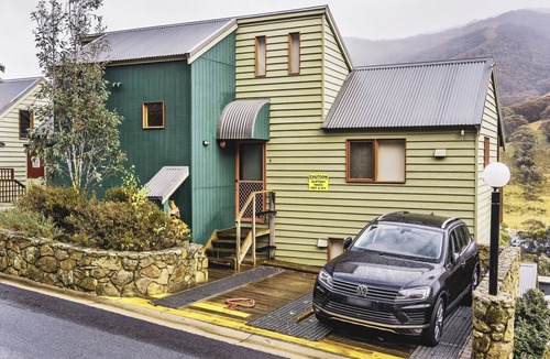 Thredbo House | Banjo 4 - Two Bedroom & Loft Townhouse with mountain views