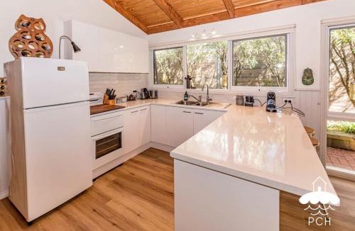 Sandy Point House | Banksia Beauty Stay 3 Pay 2 Winter Special