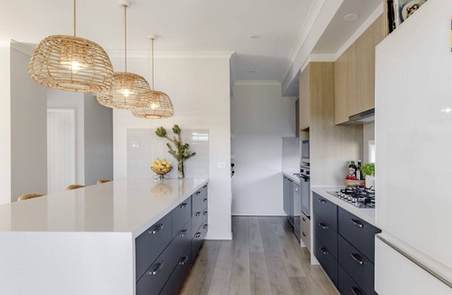 Point Lonsdale House | Banksia Retreat a family friendly beautiful home in The Point estate