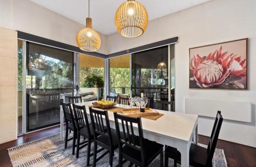 Margaret River House | Banyandah - Dog Friendly - Family & Groups Welcome