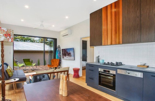 Pearl Beach House | Barefoot by HolidayCo.