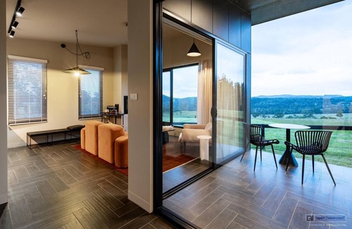 Carlton River Villa | Barefoot Luxury, Romantic Escapes, Outdoor Bath with a view, Rolling hills