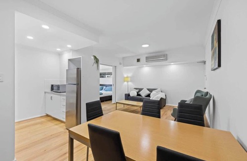Northbridge Apartment | Bargain Apt Near RAC Arena w/Pool