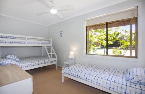 Hawks Nest House | Barralong Beach House