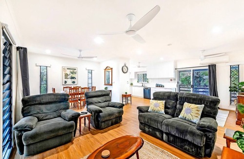Leanyer House | Bask at Baroalba A Lush Poolside Family Escape