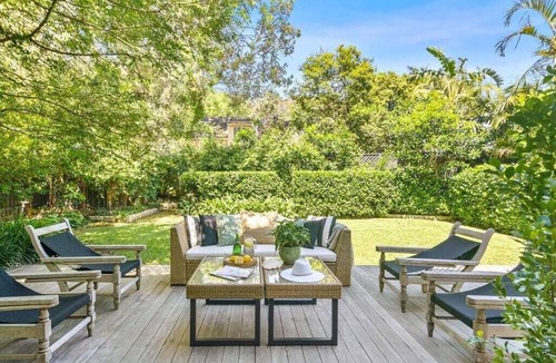 Palm Beach House | BASK Palm Beach 1min walk to beachnWeekly rates available