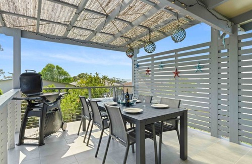 Vincentia House | Baxter's Beach House by Experience Jervis Bay