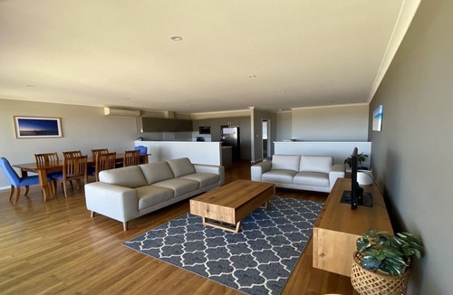 Jurien Bay Villa | Bay Dreamer, Unit 8 Seafront Estate