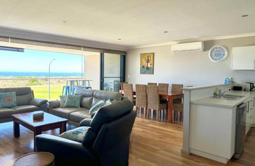 Jurien Bay House | Bay of Plenty, Unit 10 Seafront Estate