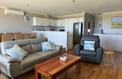 Jurien Bay House | Bay of Plenty, Unit 10 Seafront Estate