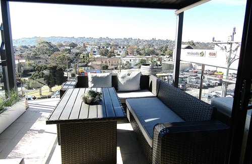 Mornington Apartment | Bay View 2 bedroom Apartment Mornington Main Street