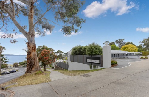 Lorne Apartment | Bay View - Ocean Nest
