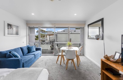 Lorne Apartment | Bay View: Ocean Views (accessible)