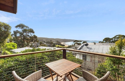 Lorne House | Bay Vista - Prime Location