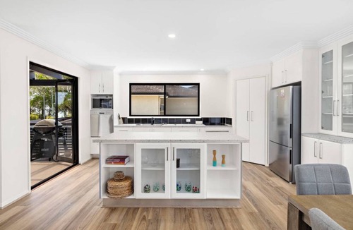 Redland Bay House | Bayside Bliss