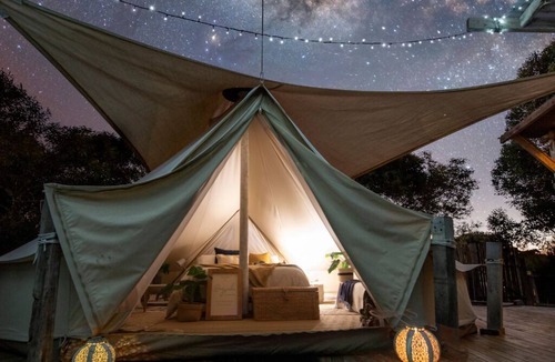Marion Bay House | Bayside Glamping;s Tent - Romantic Coastal Retreat in Marion Bay