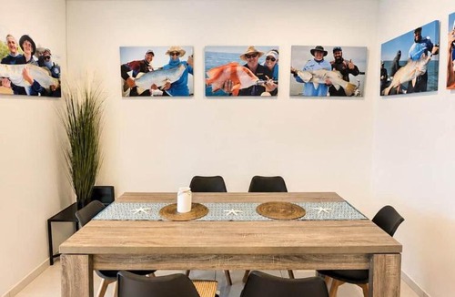 Bayview Apartment | Bayview Fishing Paradise: NT Luxury Marina Escape
