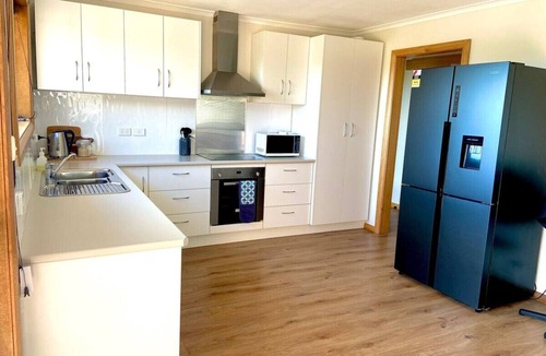 St Helens House | Baywatch - Perfect base to explore the East Coast