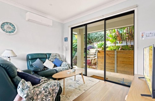 Clontarf House | Bea's Cottage in Clontarf