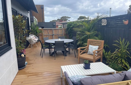 Safety Beach House | Beach and golf getaway.Around the corner from the valley golf resort. Walk beach