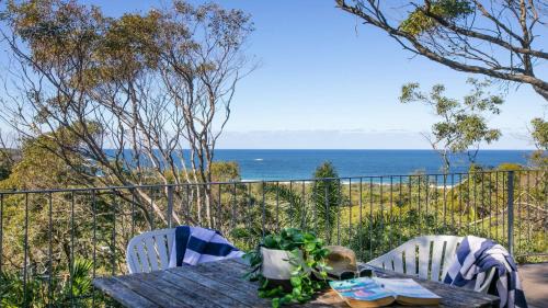 Killcare House | Beach Bay and Bush at Killcare