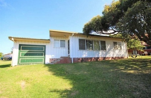 Tathra House | Beach Break Cottage by Holiday Management Co
