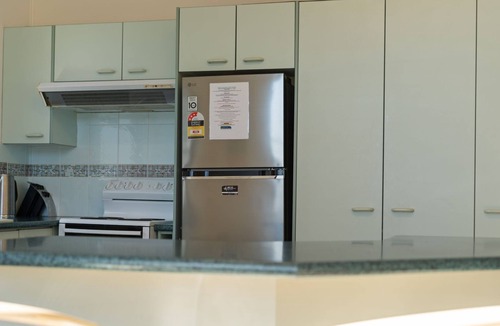 Shoal Bay House | Beach break garden units!