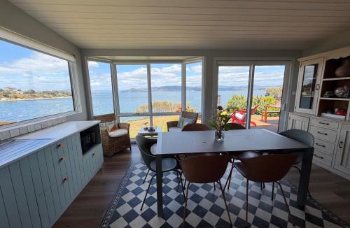 Opossum Bay House | Beach Buoy Opossum Bay