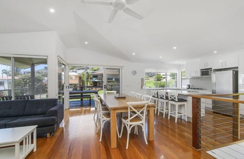 Crescent Head Villa | Beach Club 1 5 Gowing Street