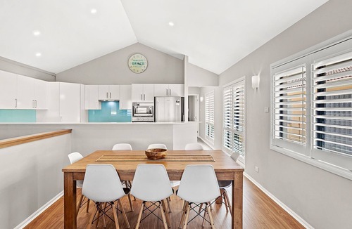 Fingal Bay House | Beach Duplex 72 Marine Dr - Fingal Bay