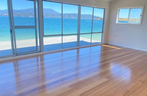Opossum Bay House | Beach Front Bliss - You won't want to leave
