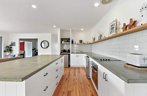 Low Head House | Beach House at Low Head - Pet Friendly